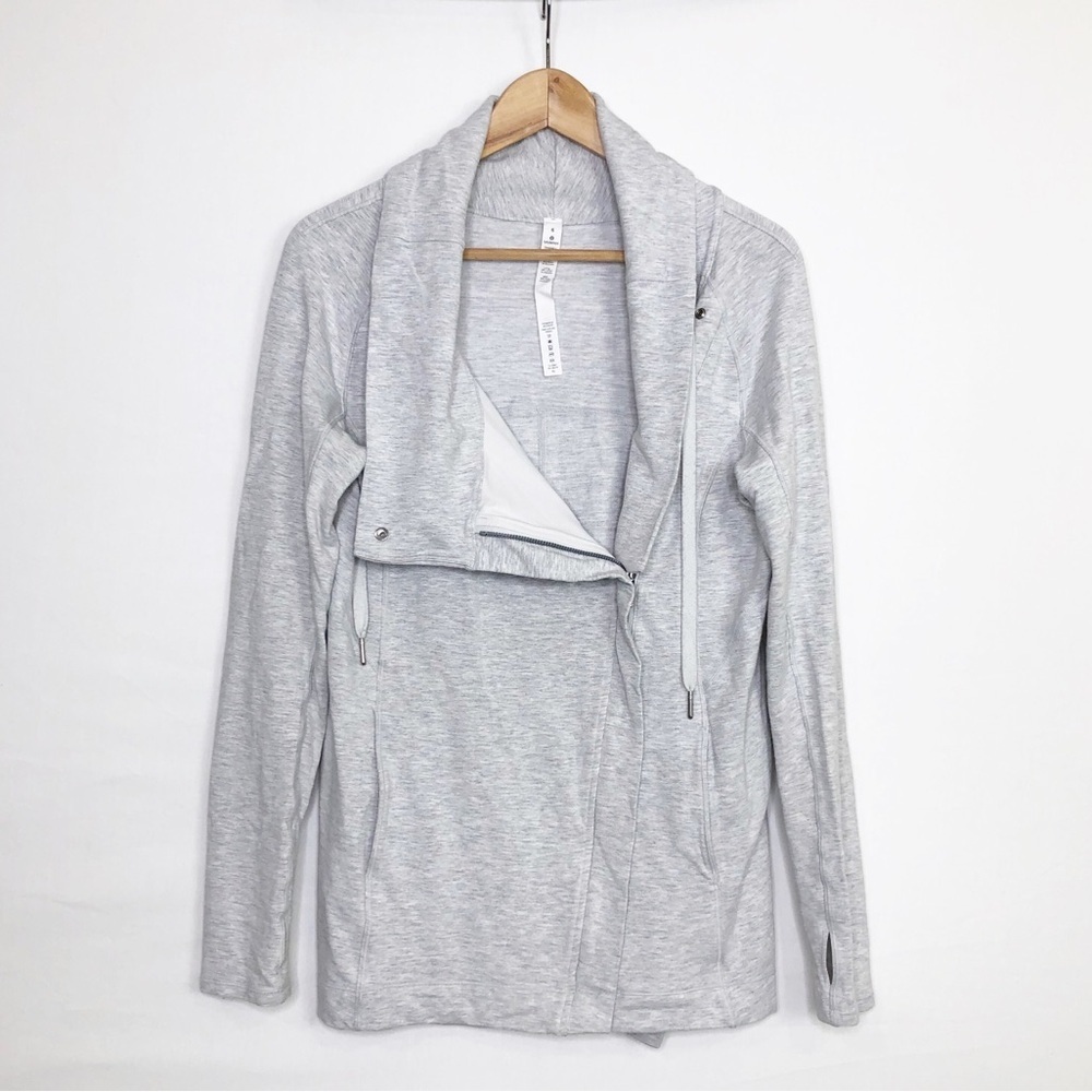 Lululemon size 6 Coast easy wrap ultralight heathered jacket. - Picture 9 of 9